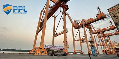 Hoàn thành việc nâng và vận chuyển cẩu QC08 tại cảng Tân Vũ thành công